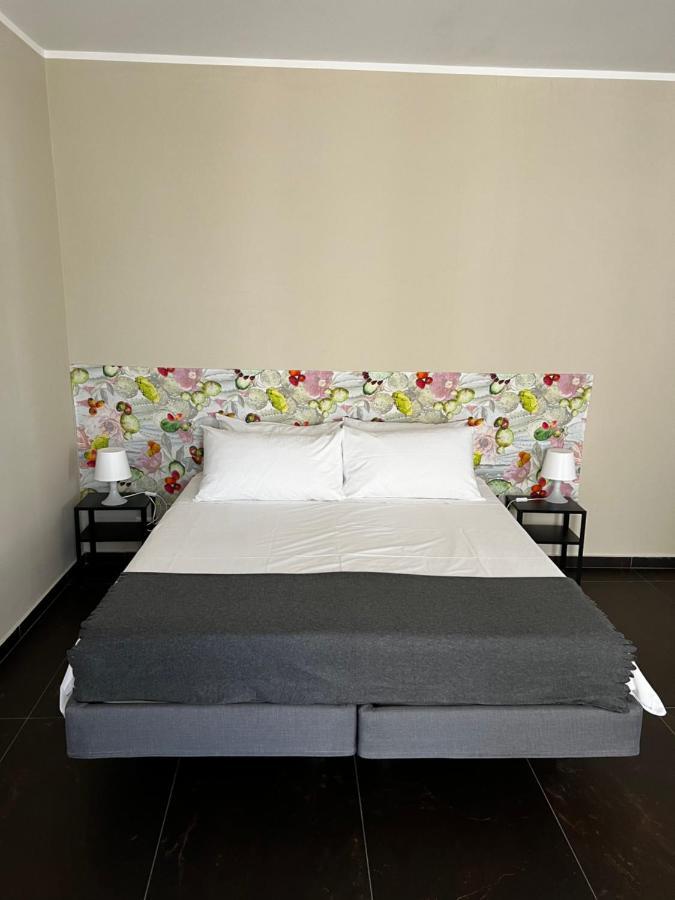 Lo Svevo Appartement Catánia Buitenkant foto